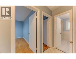 27 MARGARET Avenue N - 15