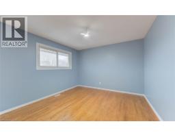 27 MARGARET Avenue N - 16