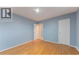 27 MARGARET Avenue N - 17