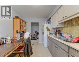 27 MARGARET Avenue N - 25