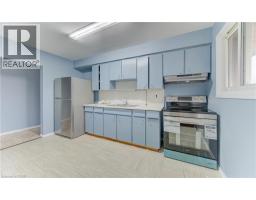 27 MARGARET Avenue N - 7