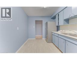 27 MARGARET Avenue N - 8