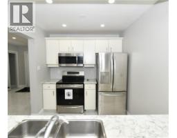 230 BLACKHORNE Drive UnitNo. 3 - 3