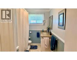 1665 COCKSHUTT Road - 24