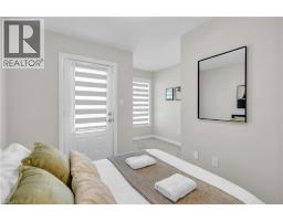 155 THOMAS SLEE Drive UnitNo. 1F - 15