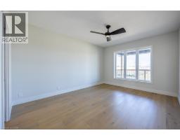 34 ANDREW Avenue - 20