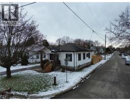 49 WOODHOUSE STREET - 25