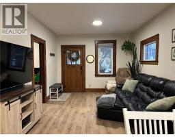 49 WOODHOUSE STREET - 3