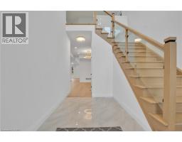 382 SOUTHCOTE Road - 12