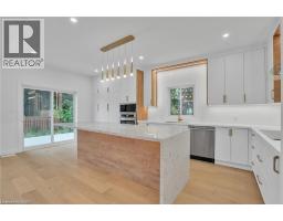 382 SOUTHCOTE Road - 23