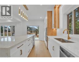 382 SOUTHCOTE Road - 26