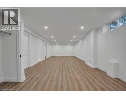 382 SOUTHCOTE Road - 44