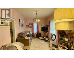 217 QUEEN Street N - 4