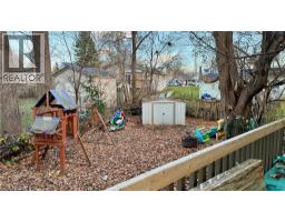 217 QUEEN Street N - 8