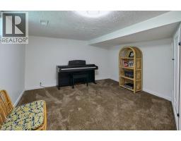 120 WOOD Street - 39