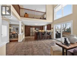 25 SOUTHWOOD Crescent - 11