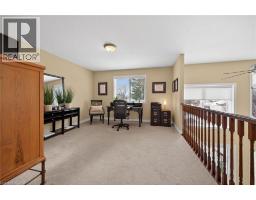 25 SOUTHWOOD Crescent - 18