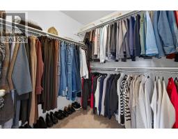 25 SOUTHWOOD Crescent - 24