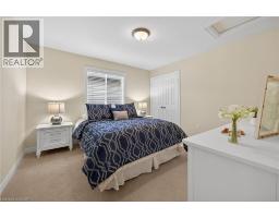 25 SOUTHWOOD Crescent - 30