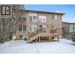 25 SOUTHWOOD Crescent - 37