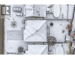 25 SOUTHWOOD Crescent - 43