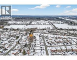 25 SOUTHWOOD Crescent - 47