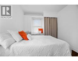 541 COURTLAND Avenue E - 16