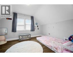 541 COURTLAND Avenue E - 18