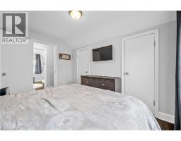 541 COURTLAND Avenue E - 23