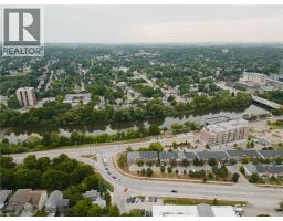 250 AINSLIE Street S UnitNo. 72 - 36