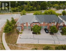 250 AINSLIE Street S UnitNo. 72 - 38