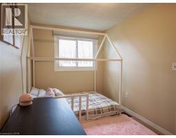 242 RICHARDSON Drive - 15