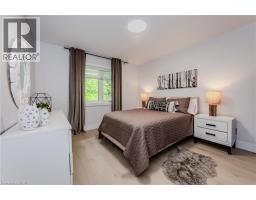 195 RIVERBANK Drive - 32