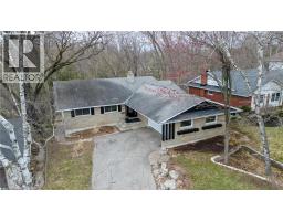 279 FERNDALE Place - 1