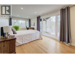 279 FERNDALE Place - 33