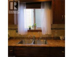 209 KINGFISHER Avenue - 12