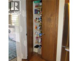 209 KINGFISHER Avenue - 15