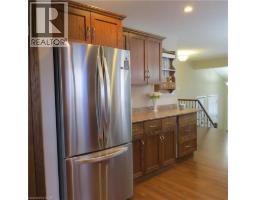 209 KINGFISHER Avenue - 16