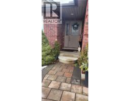 209 KINGFISHER Avenue - 2