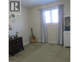 209 KINGFISHER Avenue - 20