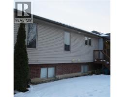 209 KINGFISHER Avenue - 44