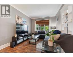 17 BERTHA Street - 4