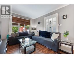 17 BERTHA Street - 5