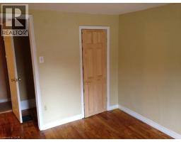 32 ROUSSEAUX Street - 11