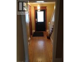 32 ROUSSEAUX Street - 2