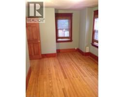 32 ROUSSEAUX Street - 5