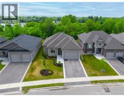 50 VANROOY Trail - 2