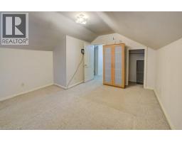 99 WOOLWICH Street S - 25