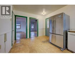 99 WOOLWICH Street S - 9