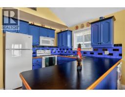 751 LAKESHORE Road - 15